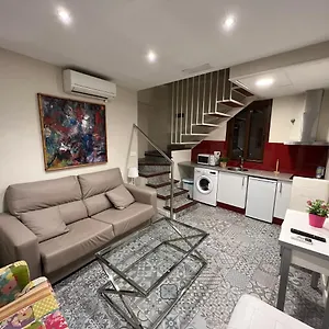Royal Urban Apartment